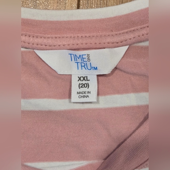 NWT Time And Tru Striped Pink Puff Sleeve Top - Picture 6 of 8